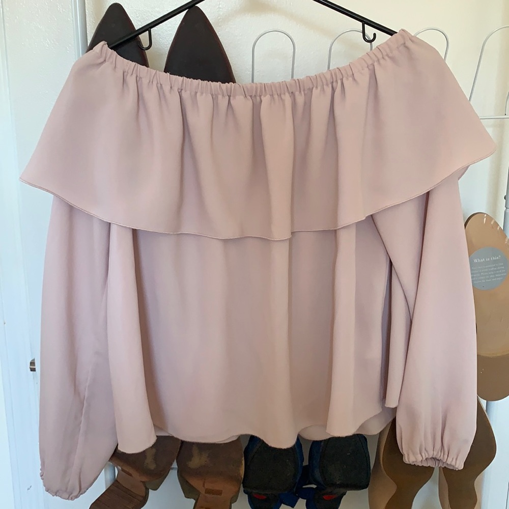 Aritzia Wilfred off shoulder top